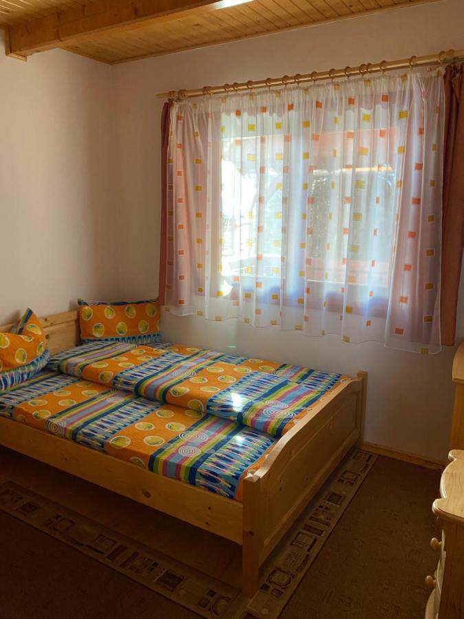 Csabi & Edi Vendeghaz Villa Sub Cetate Luaran gambar